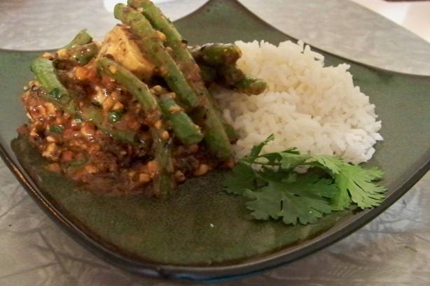 Green Beans & Tofu With Crunchy Thai Peanut Sauce. Photo by Prose