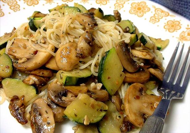 Pasta-Zucchini-Mushroom Toss With Garlic-Herb Sauce for One. Photo by VickyJ