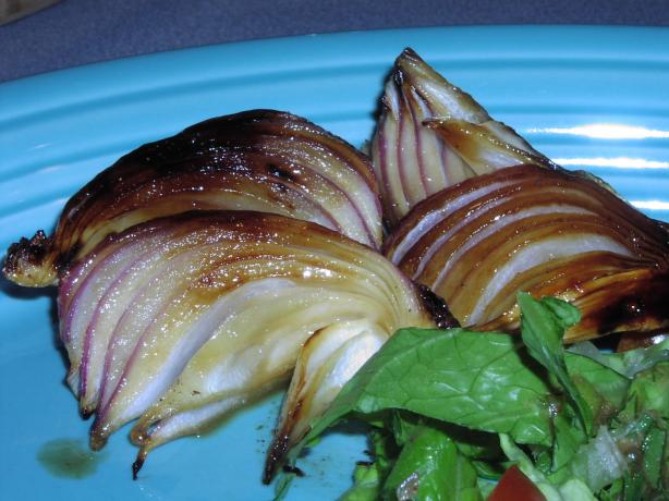 BBQ Grilled Honey Onion. Photo by TeresaS