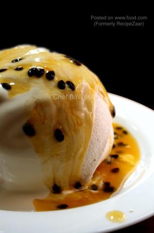 Mini Pavlovas (Individual Serve Pavlova). Photo by Chef floWer
