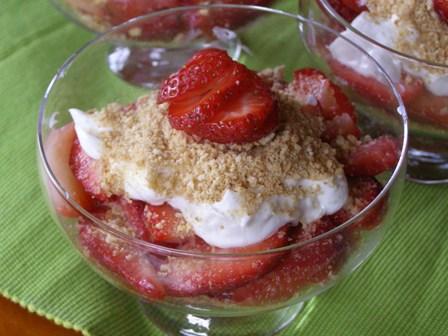 Instant Strawberry Cheesecake Parfait. Photo by DuChick