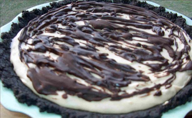 Peanut Butter-Chocolate Freezer Pie. Photo by Lainey6605