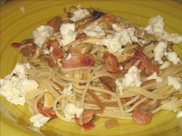 Pasta With Bacon, Mushroom & Caramelised Onions. Photo by Lori Mama