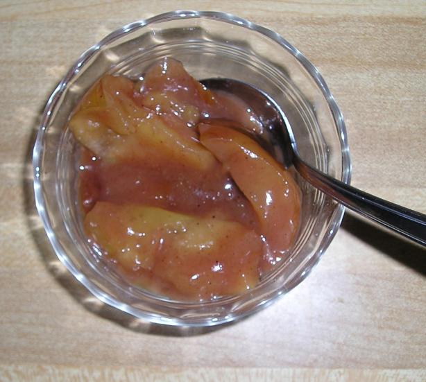 Slow Cooker Cinnamon Apples. Photo by Deb G