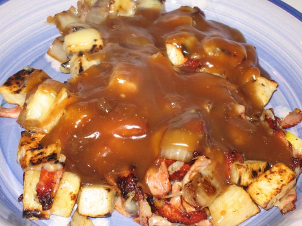 Cheese Potatoes (Poutine Precurser). Photo by Heydarl