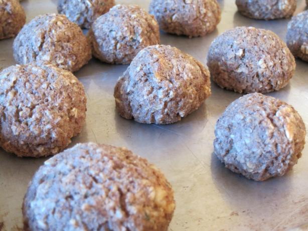 Walnut Meatballs (Vegan). Photo by magpie diner