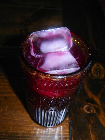 Blueberry-Lemon Iced Tea. Photo by Baby Kato