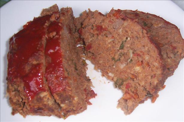 Italian Meatloaf With Fresh Basil and Provolone. Photo by Queenkungfu