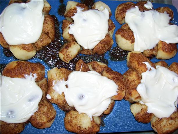 Mc Donald's&reg; Cinnamon Melts ( Copycat ). Photo by Nikki Kate