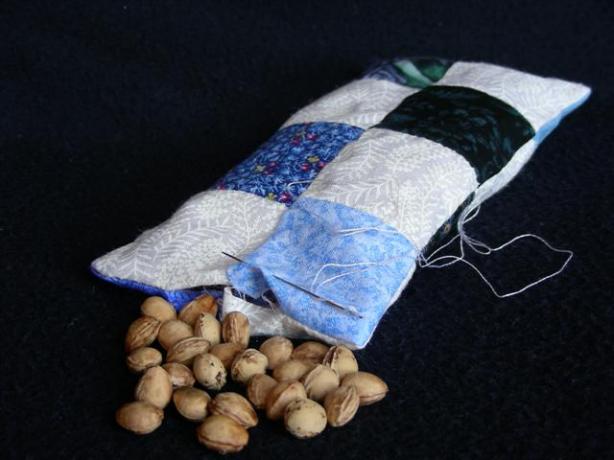 Cool/Cold Bag for First Aid, Better Than Ice. Photo by kiwidutch
