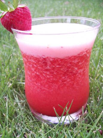 Double-Berry Lemonade. Photo by AZPARZYCH