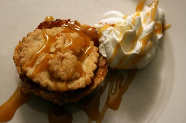Mini Apple Pies. Photo by lilsweetie