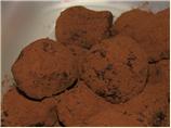 Low Fat Chocolate Truffles. Photo by Wendy-Bob