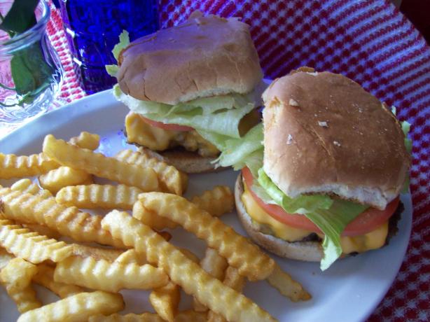 All American Hamburgers. Photo by Chef shapeweaver &copy;