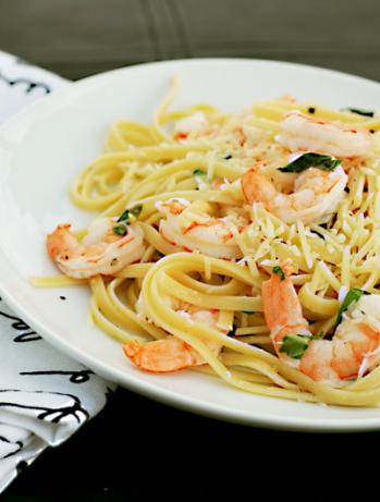 Lemon Shrimp With Pasta and Basil. Photo by KC_Cooker
