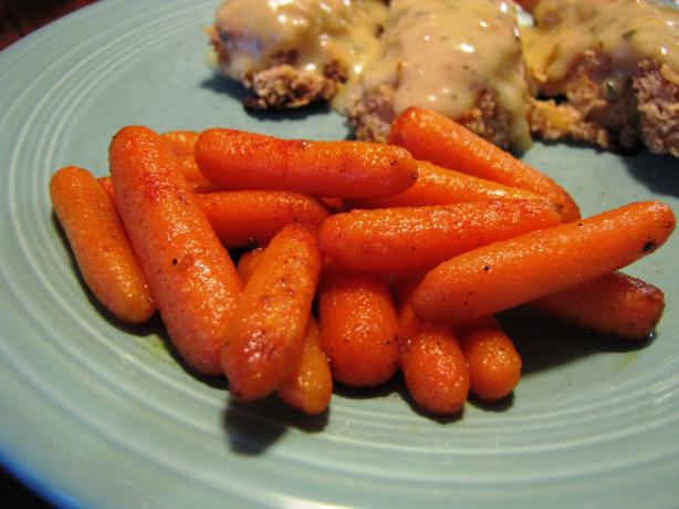 Roasted Orange-Paprika Carrots. Photo by loof