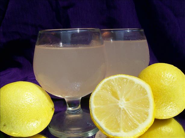 Lavender Tea Lemonade. Photo by Sharon123