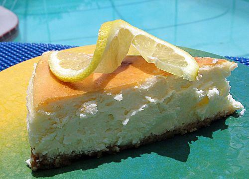Lemon Cheesecake With Shortbread Cookie Crust. Photo by diner524