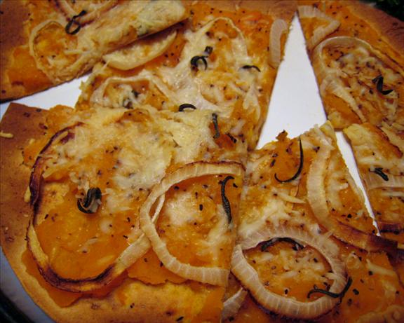 Butternut Squash Rosemary Pizza. Photo by yogiclarebear