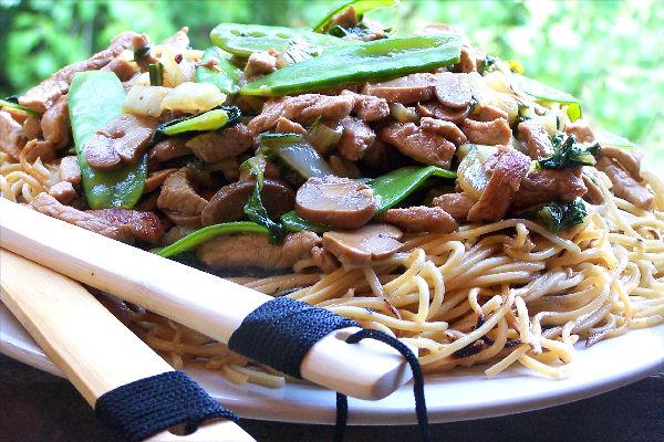 Chow Mein With Shrimp and Pork. Photo by NcMysteryShopper