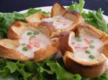 Creamed Tuna in Toast Cups
