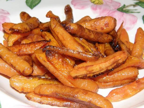 Balsamic Roasted Carrots. Photo by mydesigirl