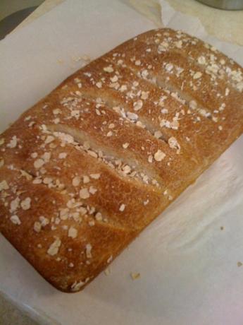 Honey Wheat Oatmeal Bread. Photo by dontbegauche