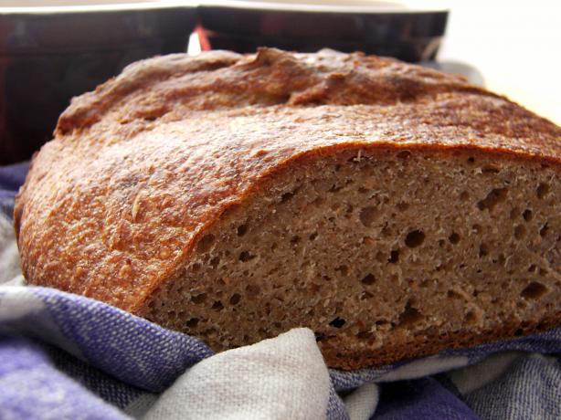 Duonyte's No-Knead Sourdough Bread. Photo by Lalaloula