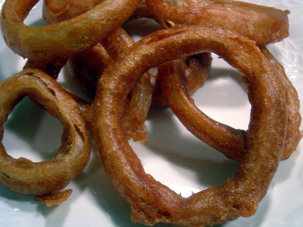 Guinness Battered Onion Rings. Photo by Sue Lau