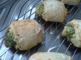 Pesto, Feta, and Sun-Dried Tomato Scones
