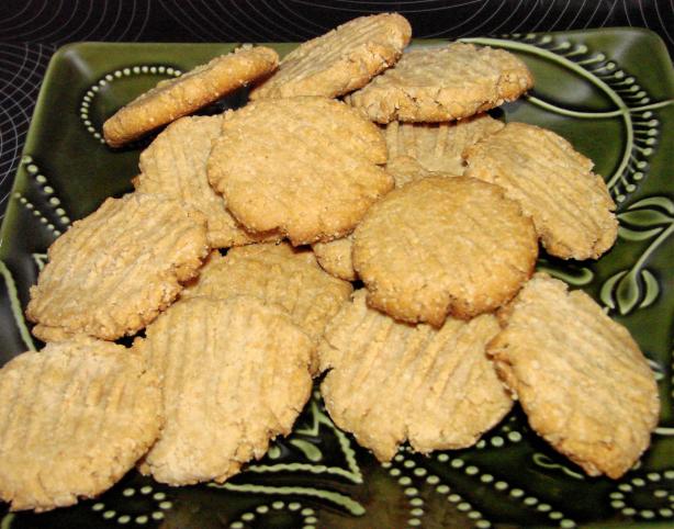 Healthy Peanut Butter & Honey Cookies. Photo by Boomette