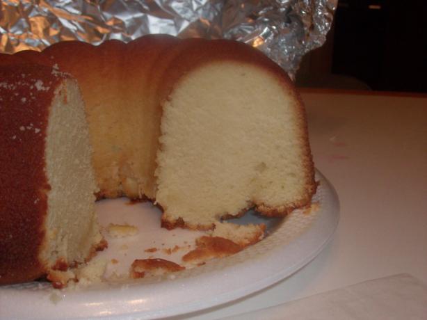 Lemon Sour Cream Pound Cake. Photo by violinist4christ