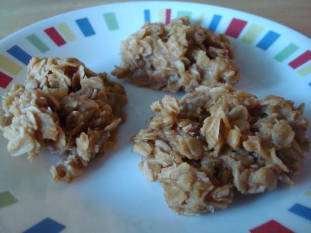 Peanut Butter No-Bakes. Photo by Starrynews
