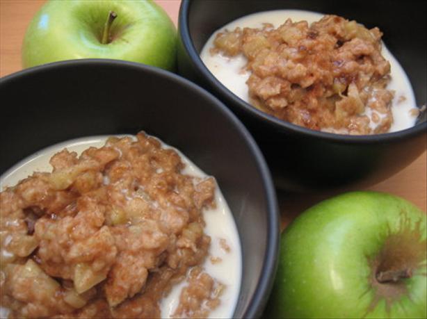 Microwave Creamy Apple-Cinnamon Oatmeal. Photo by Engrossed