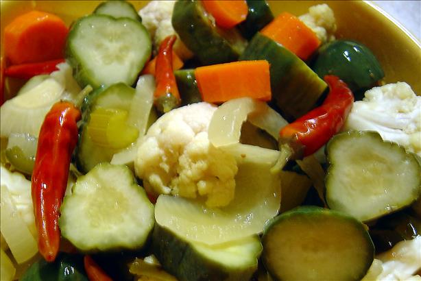 Quick Spicy Garden Mix Pickles (Refrigerator Method). Photo by Sue Lau