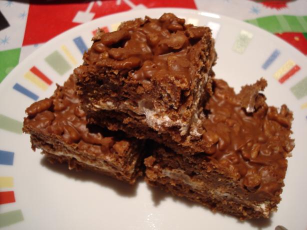 Chocolate Marshmallow Cream Bars. Photo by Starrynews