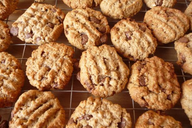 Peanut Butter Oatmeal Chocolate Chip Cookies. Photo by Tea Jenny