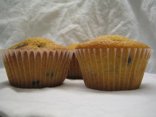 Chocolate Chip Cookie Cupcakes (Gift Mix in a Jar). Photo by brokenburner