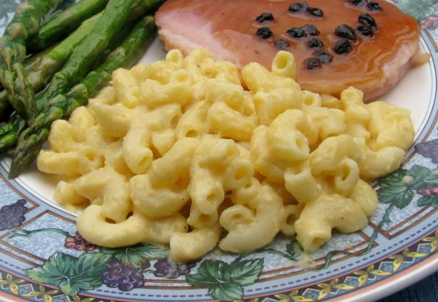 Super Creamy and Cheesy Mac and Cheese. Photo by lazyme