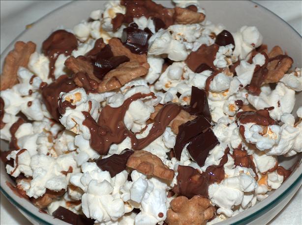 Heck Yes! (Chocolate Peanut Butter Popcorn). Photo by dulce_amore