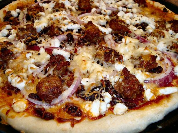 Auberge Chorizo, Goat's Cheese and Onion Pizza - Thin Crust. Photo by happynana