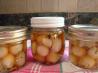 Easy and Traditional British Pub Style Pickled Onions