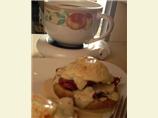 Eggs Benedict With Vegan Hollandaise Sauce