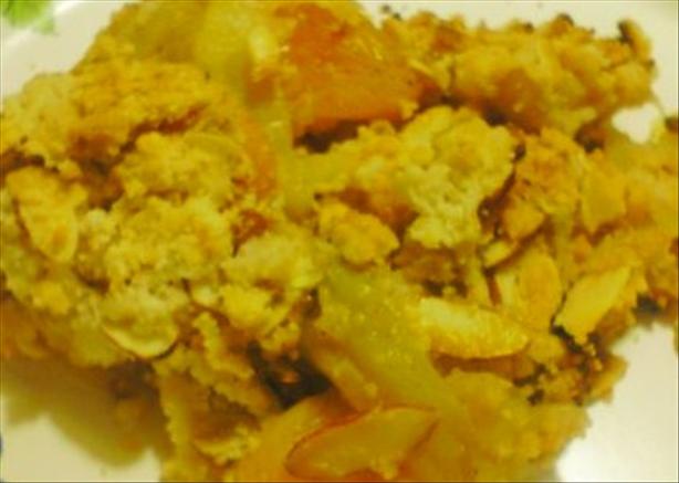 Apple, Apricot & Honey Crumble. Photo by 2Bleu