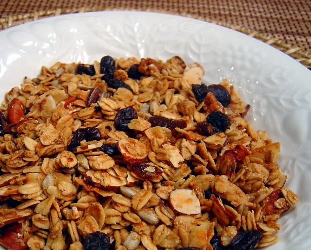 Maple Granola. Photo by :(