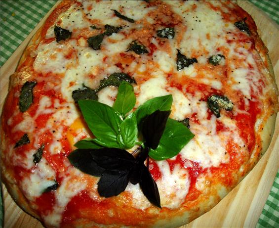 Kitchenaid Pizza Margherita. Photo by mammafishy