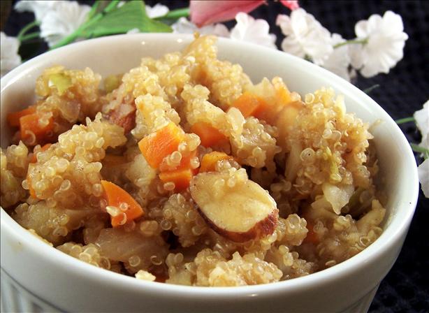 Hearty Quinoa With Sauteed Apples and Almonds. Photo by PaulaG