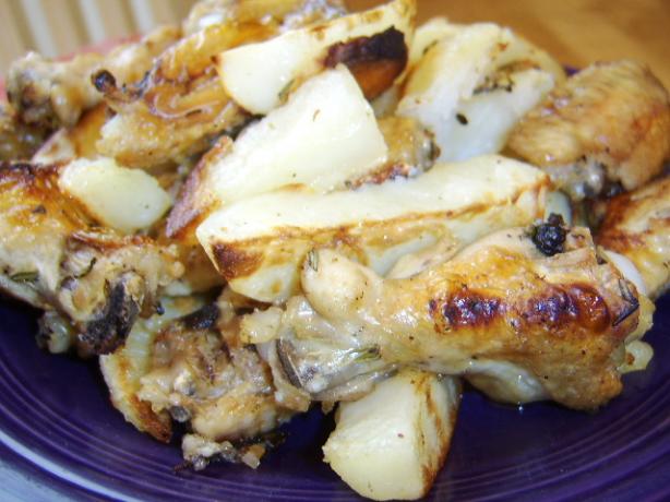 Roasted Chicken Nibbles and Potatoes With Lemon Flavours. Photo by LifeIsGood