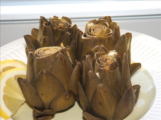 Pressure Cooker Artichokes. Photo by Antifreesz
