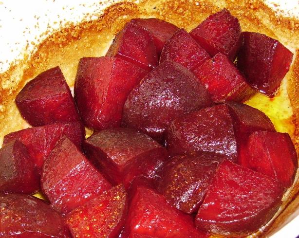 Honey-Ginger Baked Beets. Photo by Mia in Germany